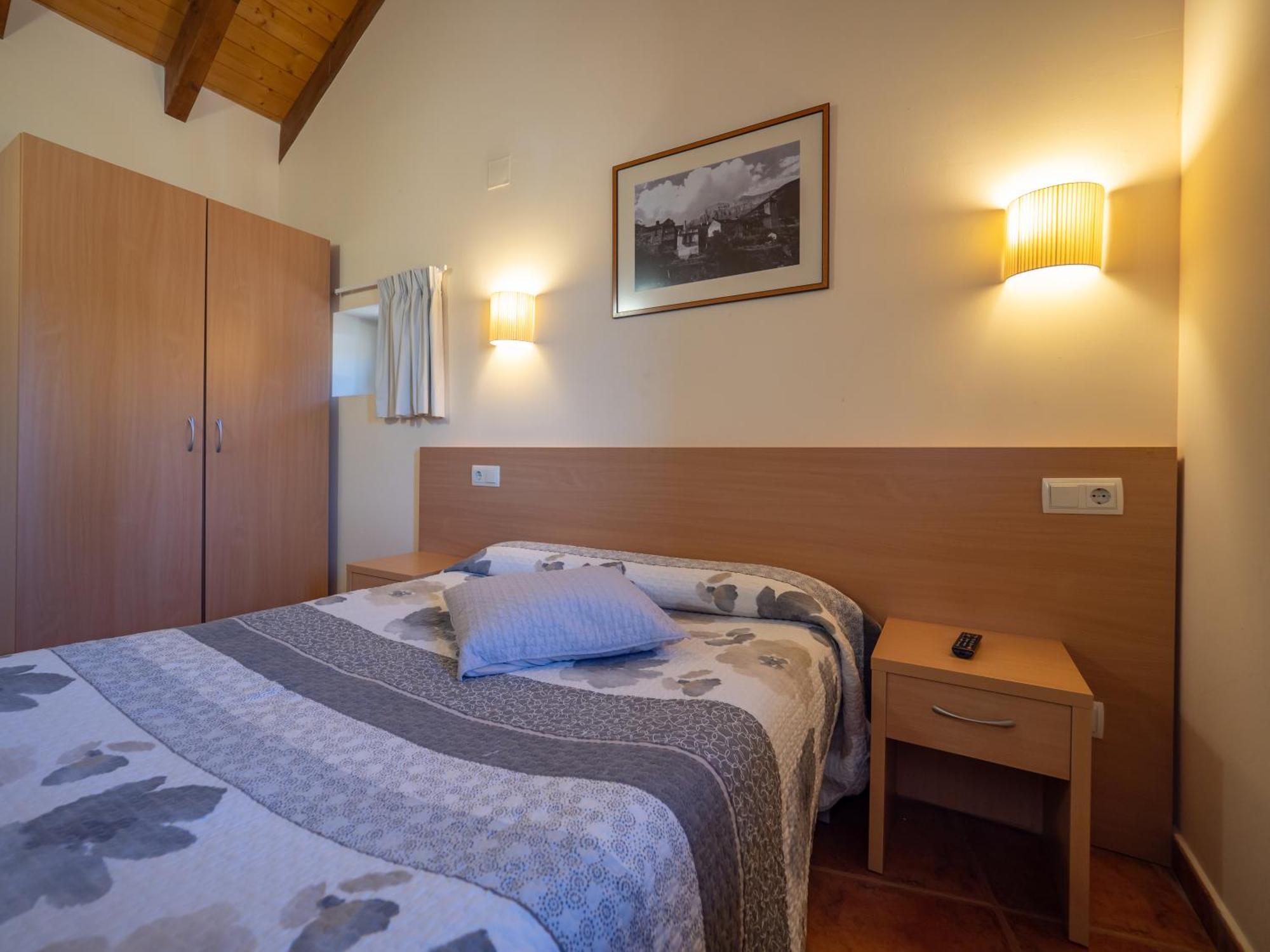 Casa Cambra Guest House อาอินซา ภายนอก รูปภาพ